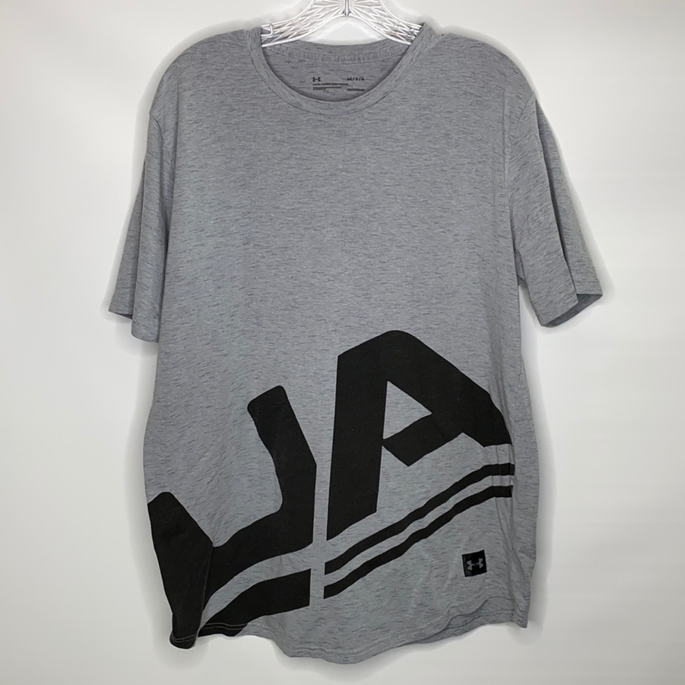 Under Armour Loose Gray Heat Gear Tshirt Large Graphic Print Large